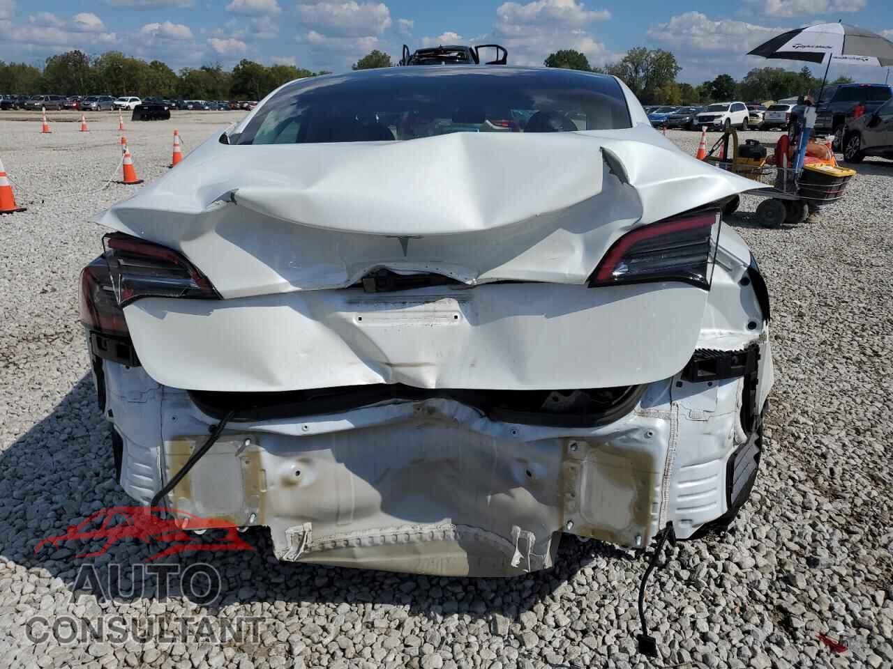 TESLA MODEL 3 2023 - 5YJ3E1EA3PF606782