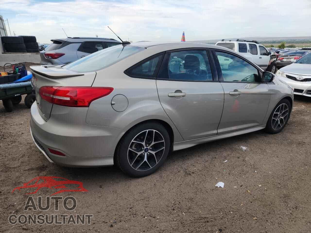 FORD FOCUS 2015 - 1FADP3F27FL220563