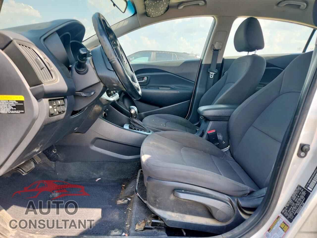 KIA RIO 2014 - KNADN4A33E6406357
