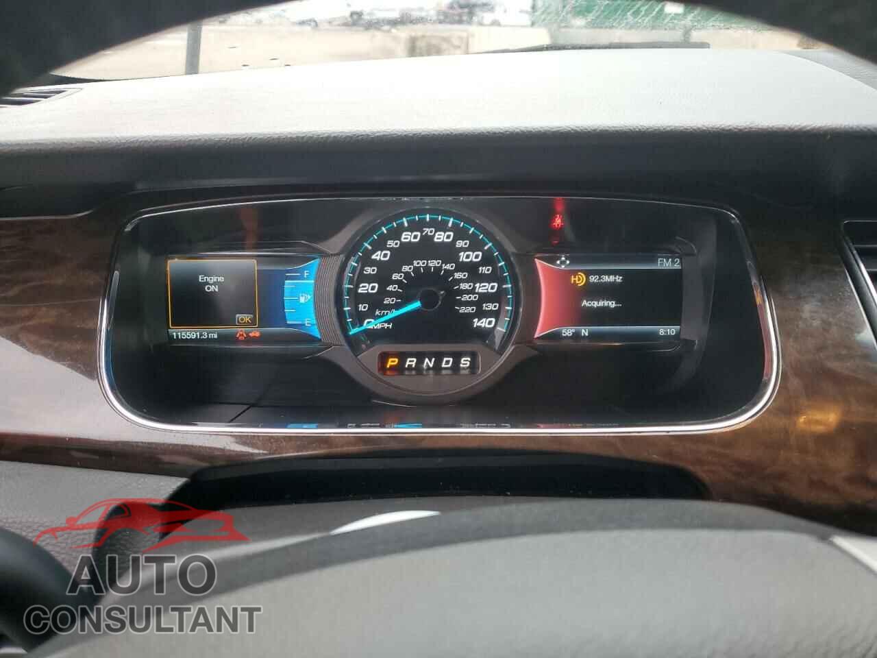 FORD TAURUS 2018 - 1FAHP2F83JG102284