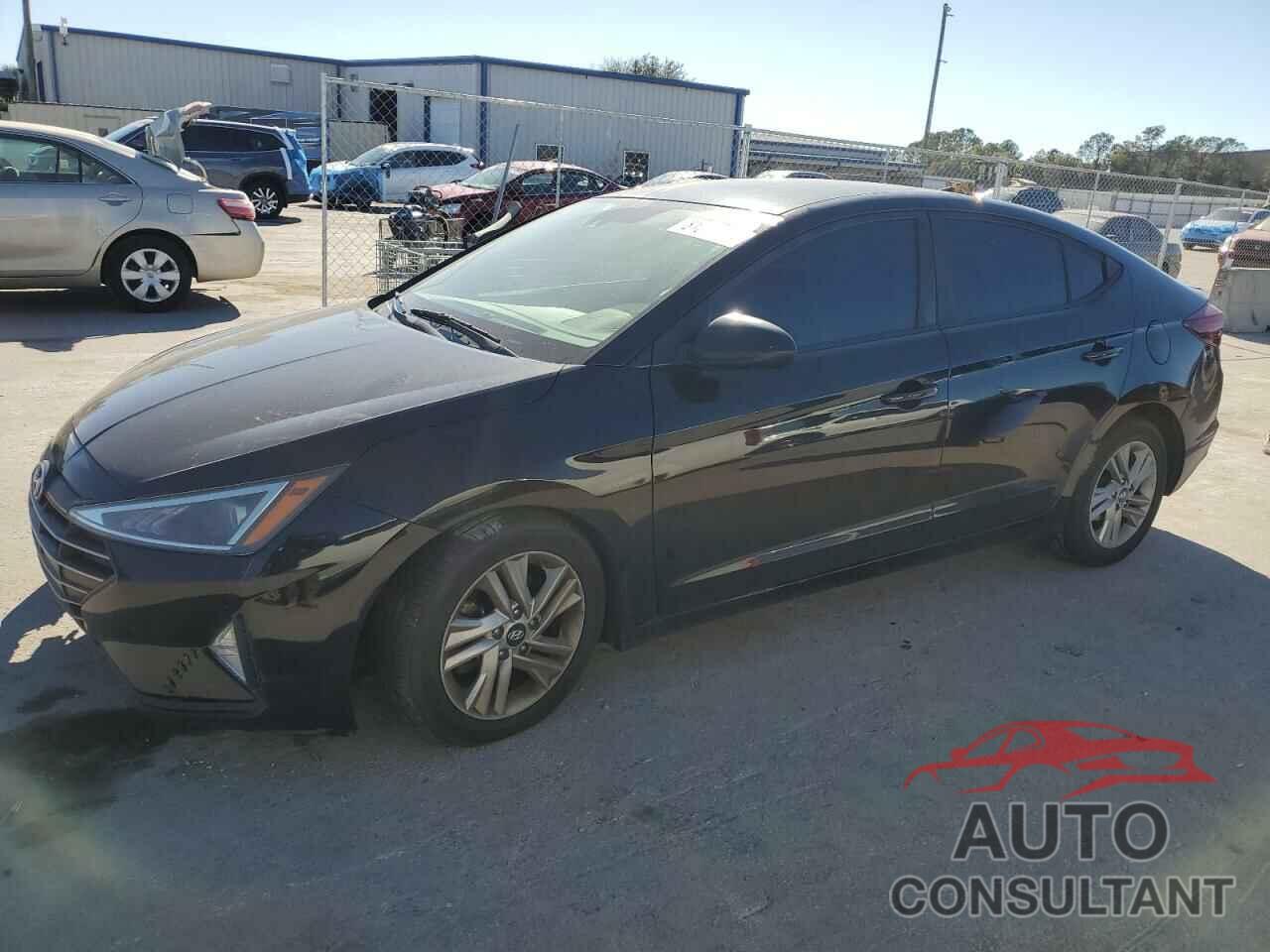 HYUNDAI ELANTRA 2019 - KMHD84LF0KU845455