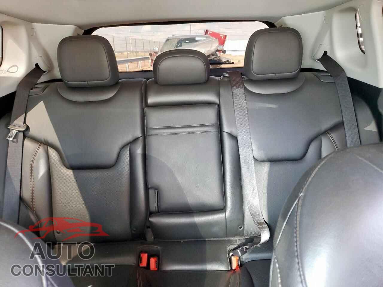 JEEP COMPASS 2019 - 3C4NJDCB9KT650037