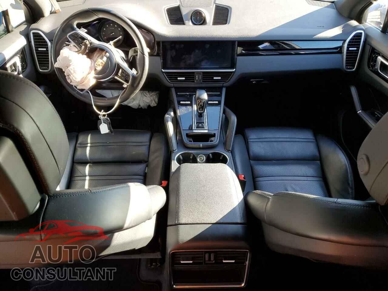 PORSCHE CAYENNE 2020 - WP1AA2AY2LDA02538