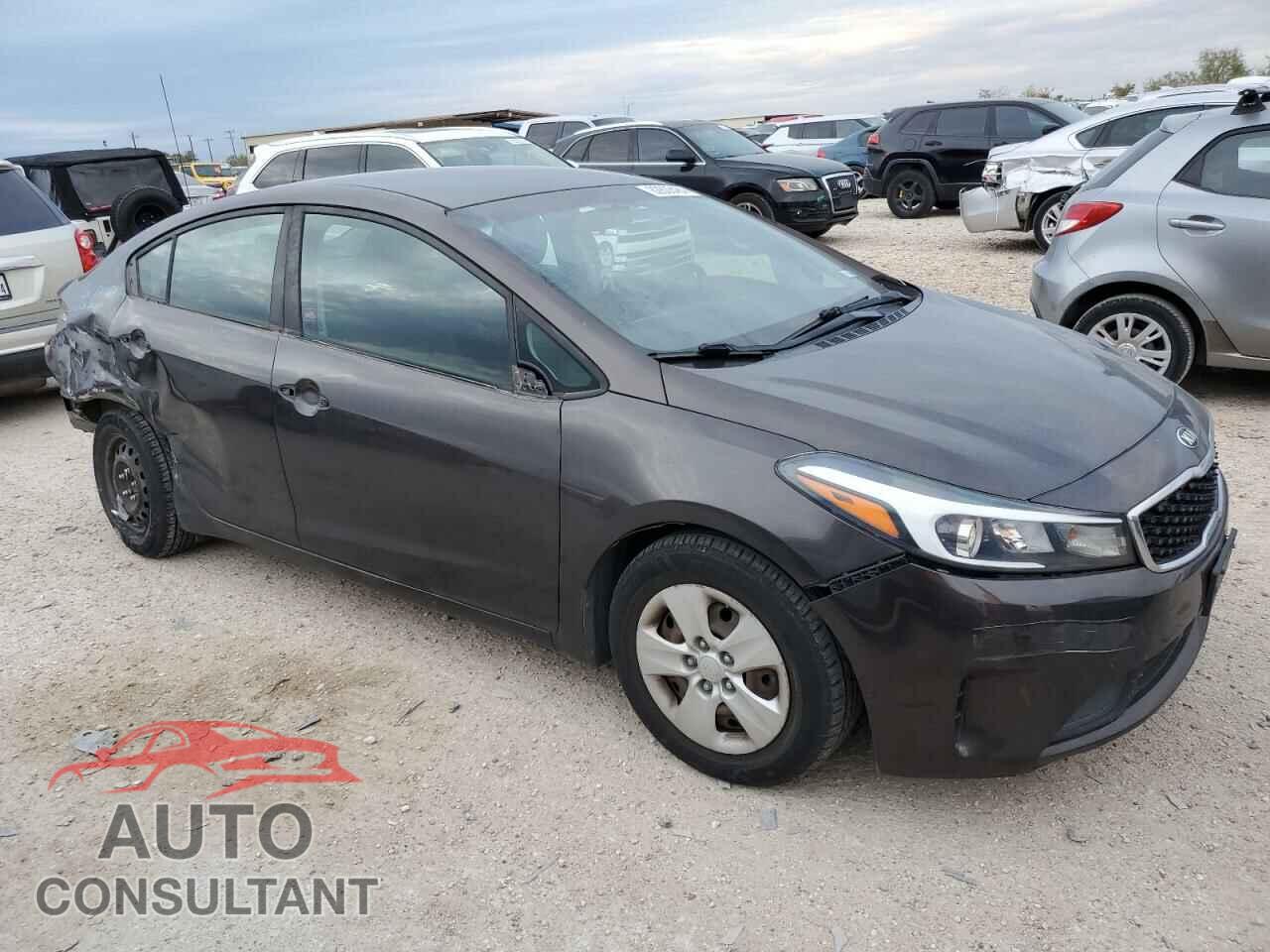 KIA FORTE 2017 - 3KPFK4A79HE015199