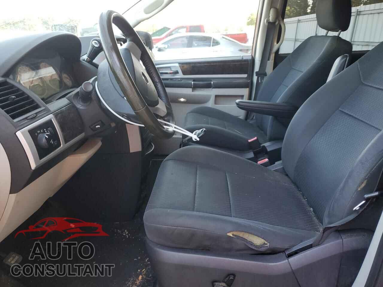 DODGE CARAVAN 2010 - 2D4RN5D15AR116636