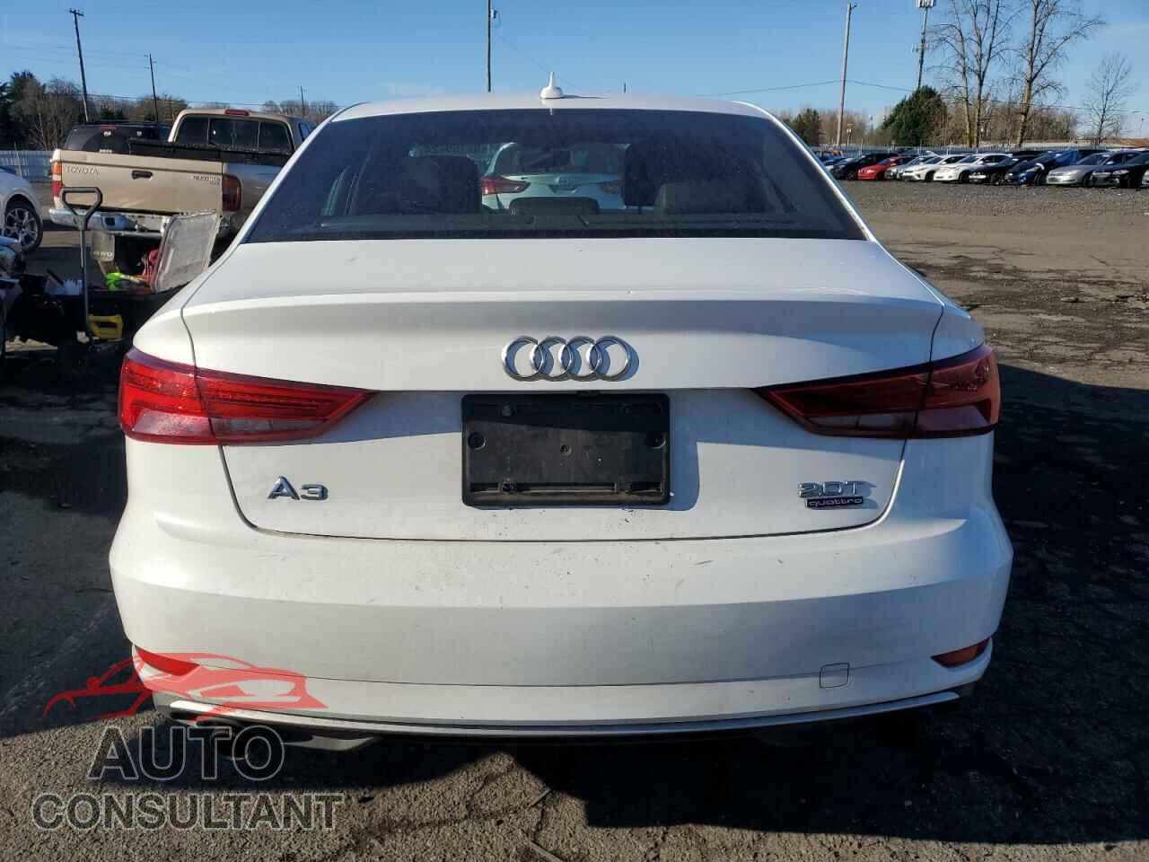 AUDI A3 2017 - WAUB8GFF2H1031811