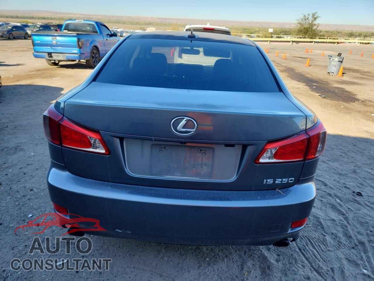 LEXUS IS 2012 - JTHBF5C23C5175611