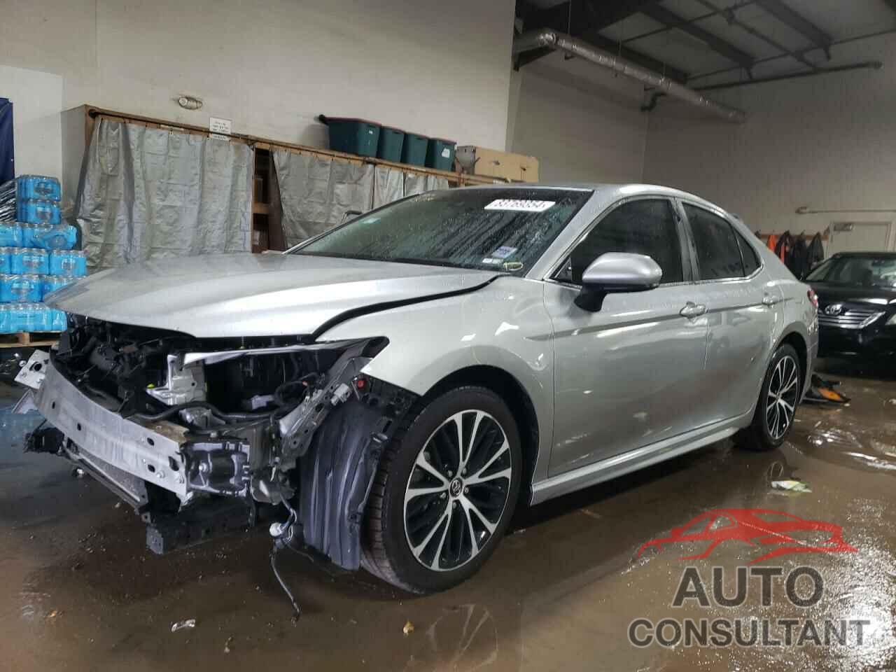 TOYOTA CAMRY 2018 - 4T1B11HK7JU626779