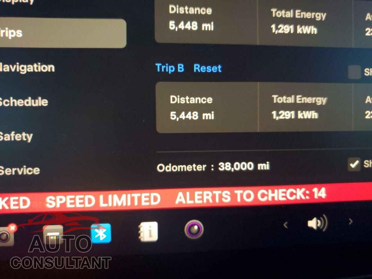 TESLA MODEL 3 2018 - 5YJ3E1EA1JF047093