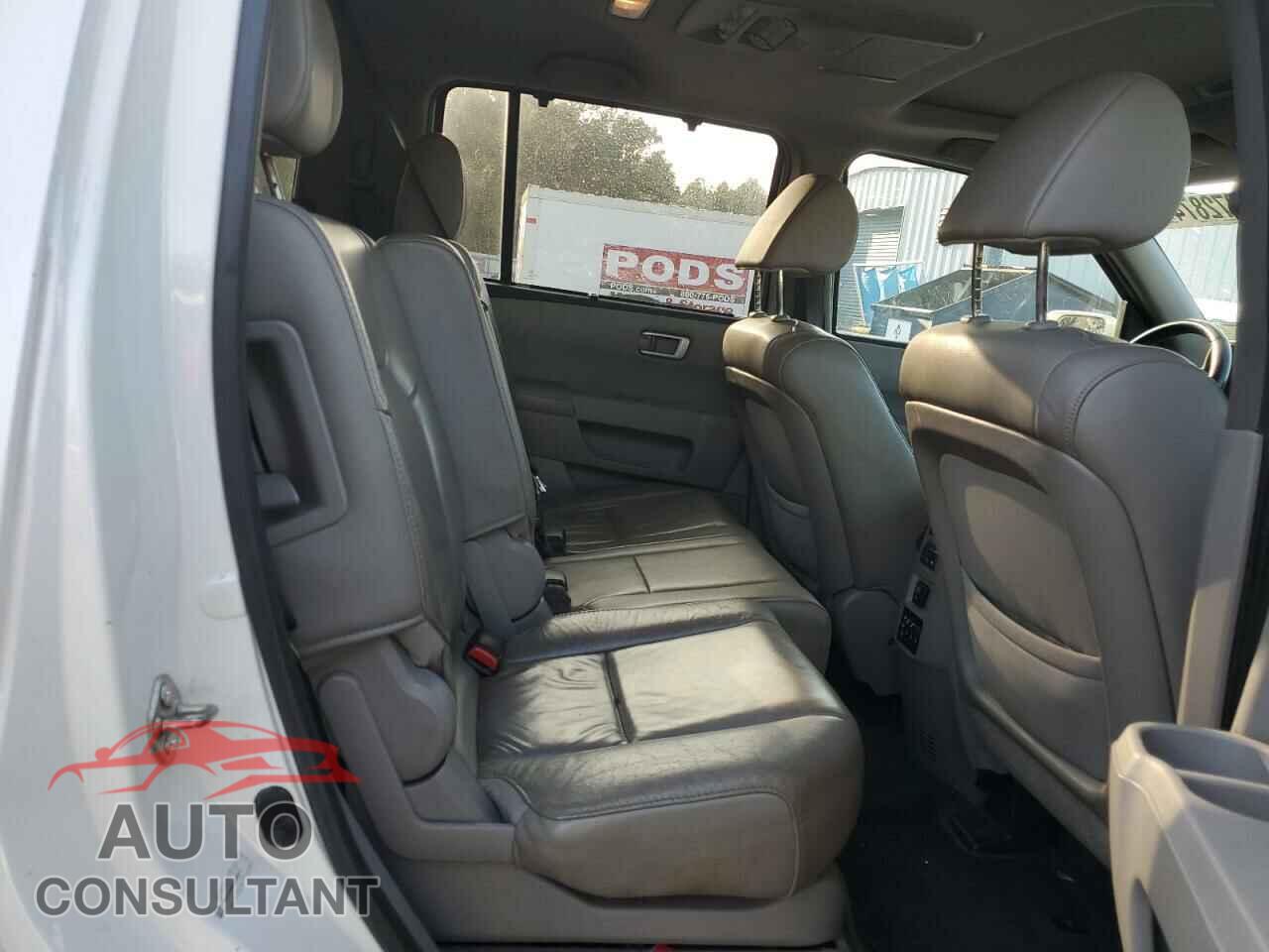 HONDA PILOT 2013 - 5FNYF3H96DB044677