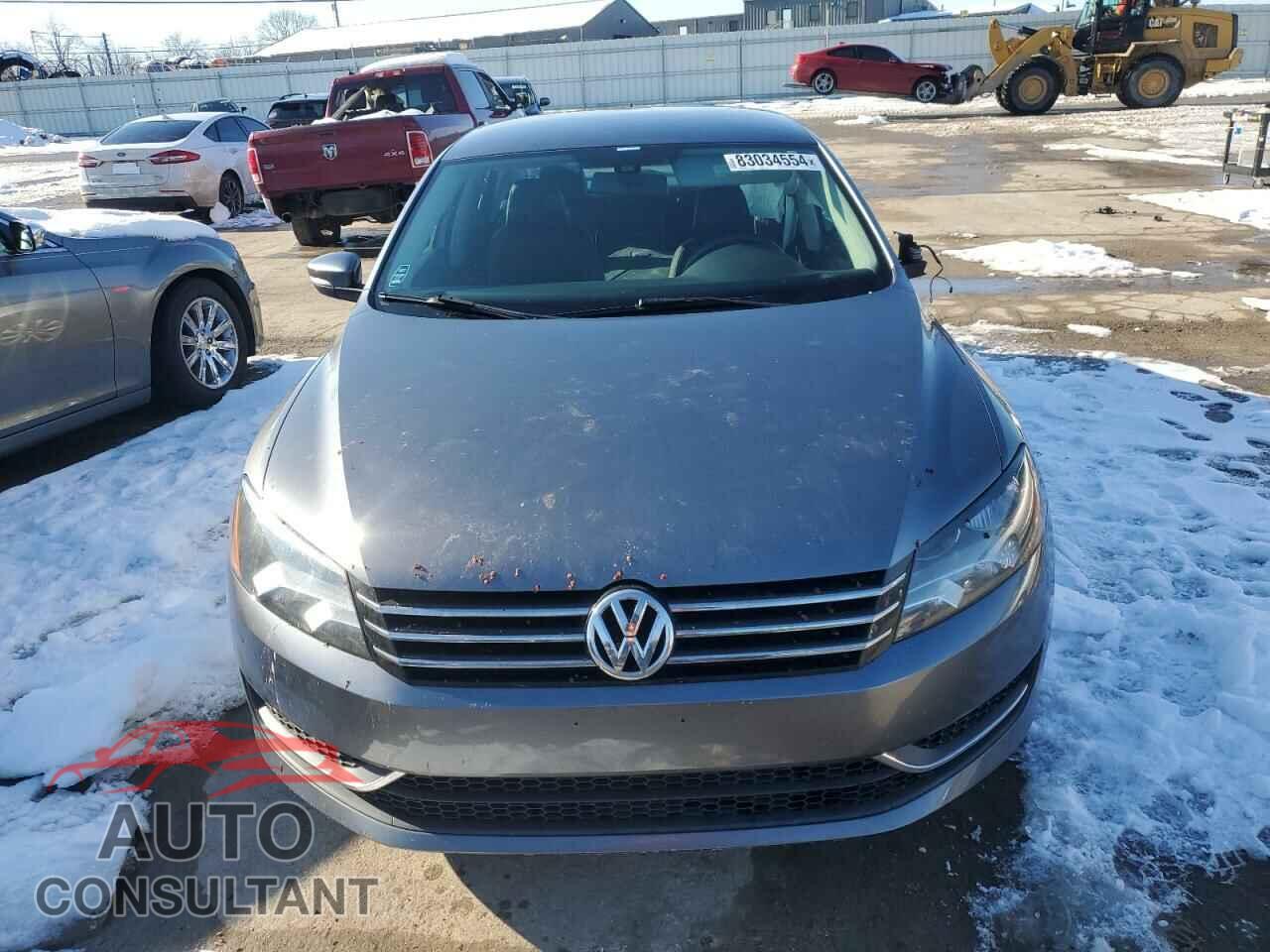 VOLKSWAGEN PASSAT 2015 - 1VWAT7A31FC032523