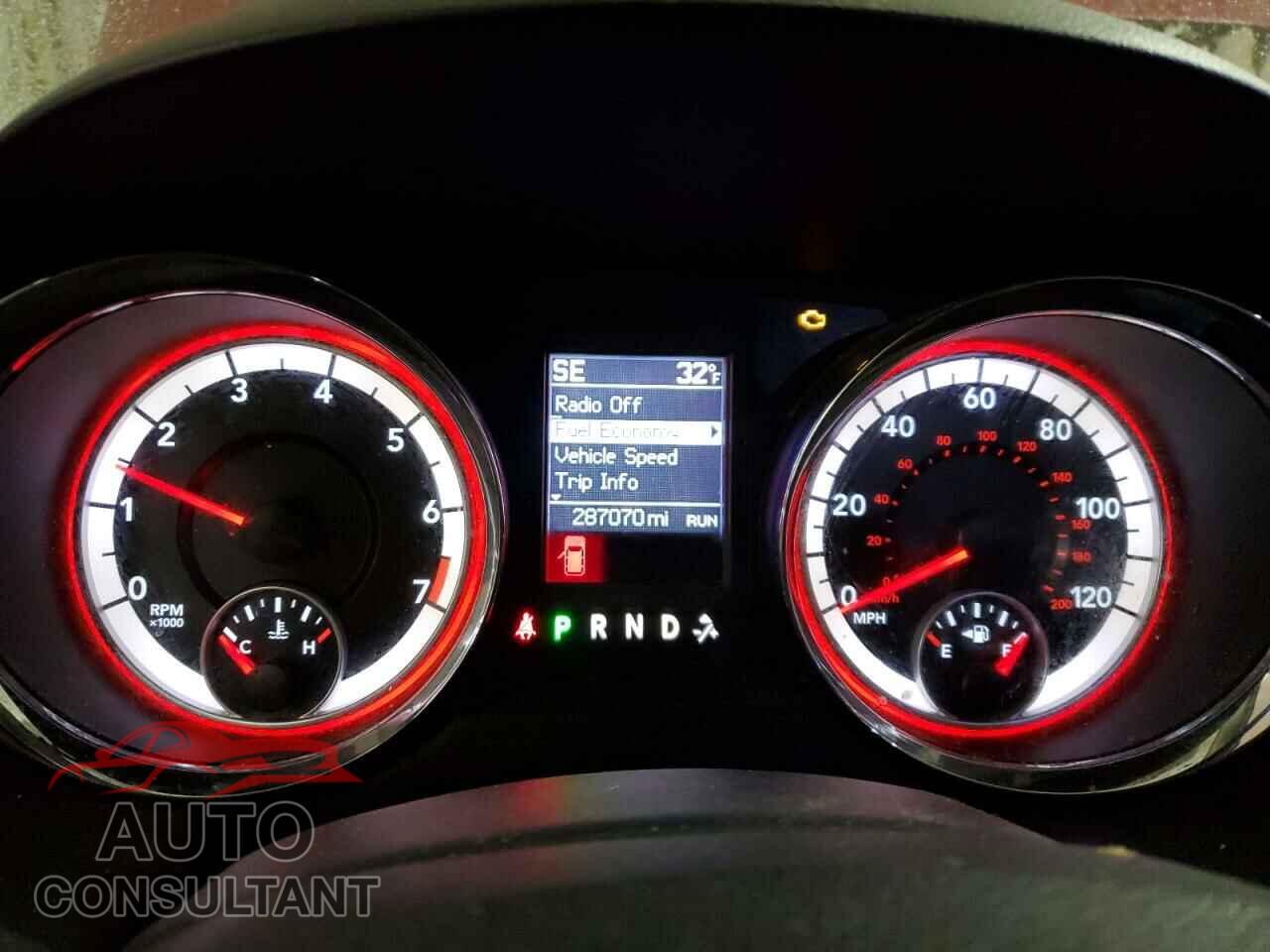 DODGE CARAVAN 2011 - 2D4RN5DG1BR701042
