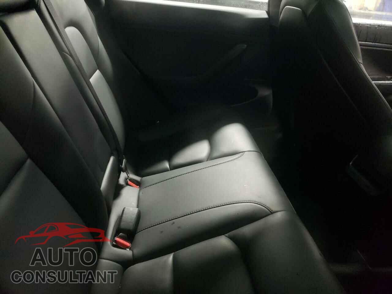 TESLA MODEL 3 2020 - 5YJ3E1EB3LF599786