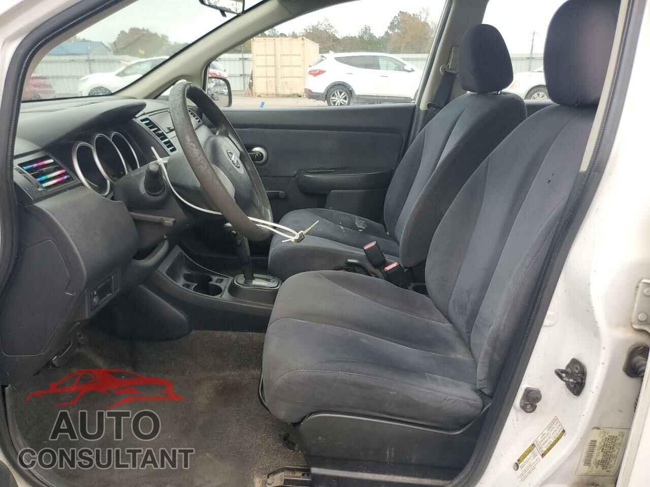 NISSAN VERSA 2011 - 3N1CC1AP8BL390005