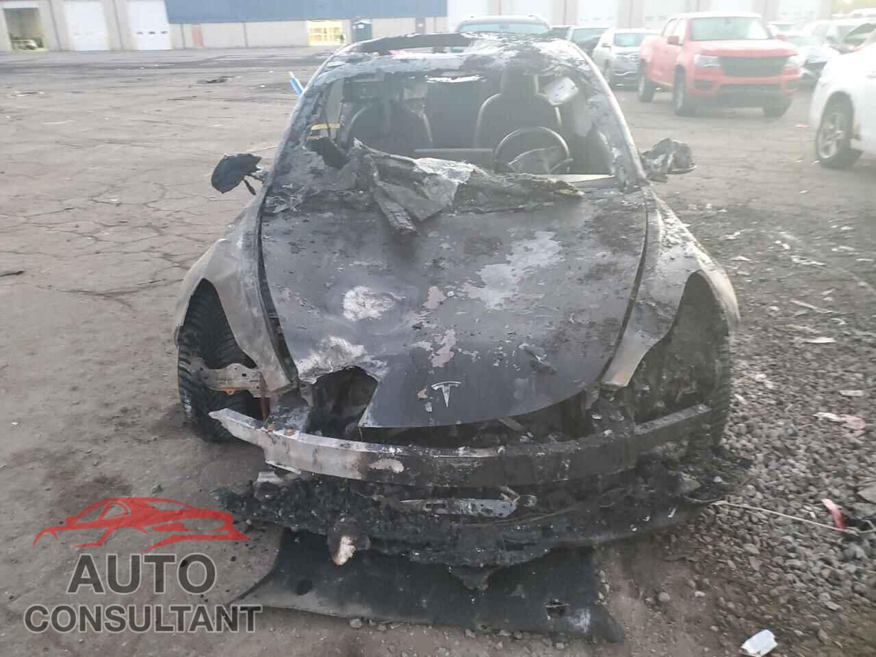 TESLA MODEL 3 2018 - 5YJ3E1EB8JF068404