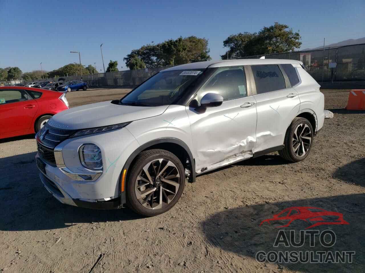 MITSUBISHI OUTLANDER 2022 - JA4J3UA84NZ026671