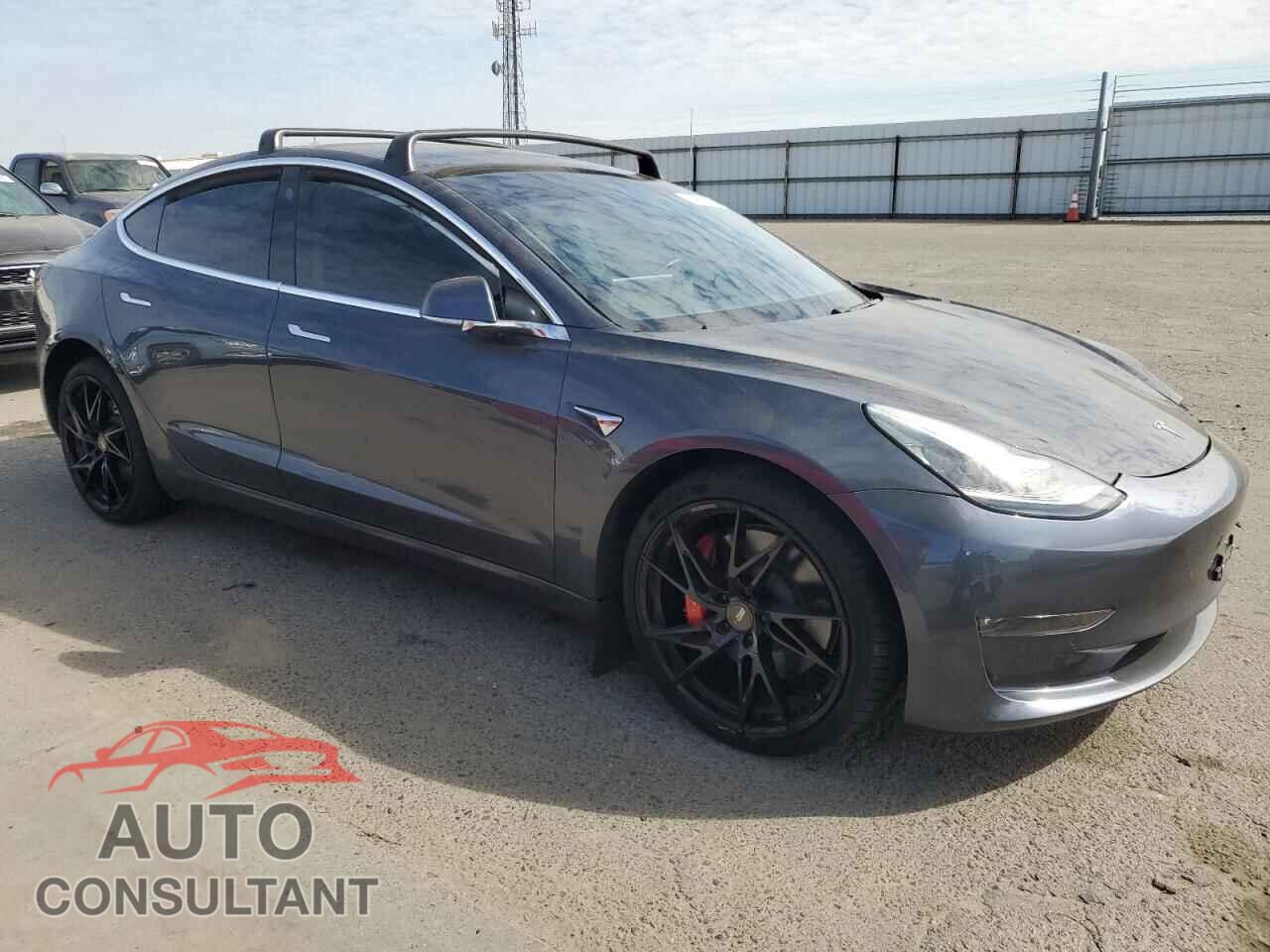 TESLA MODEL 3 2019 - 5YJ3E1EB0KF413538
