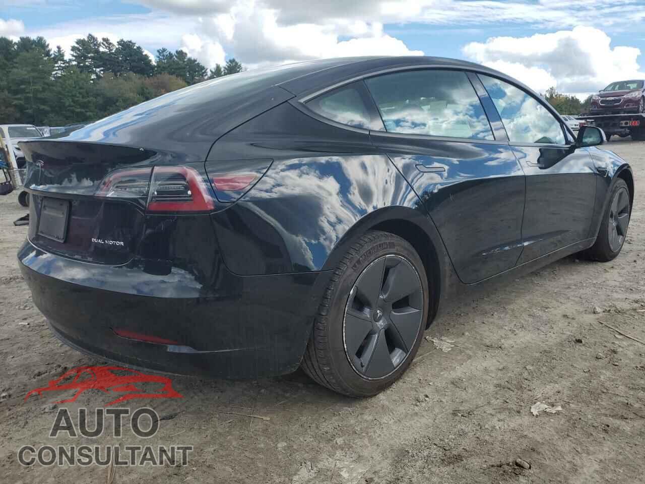 TESLA MODEL 3 2022 - 5YJ3E1EB8NF106882