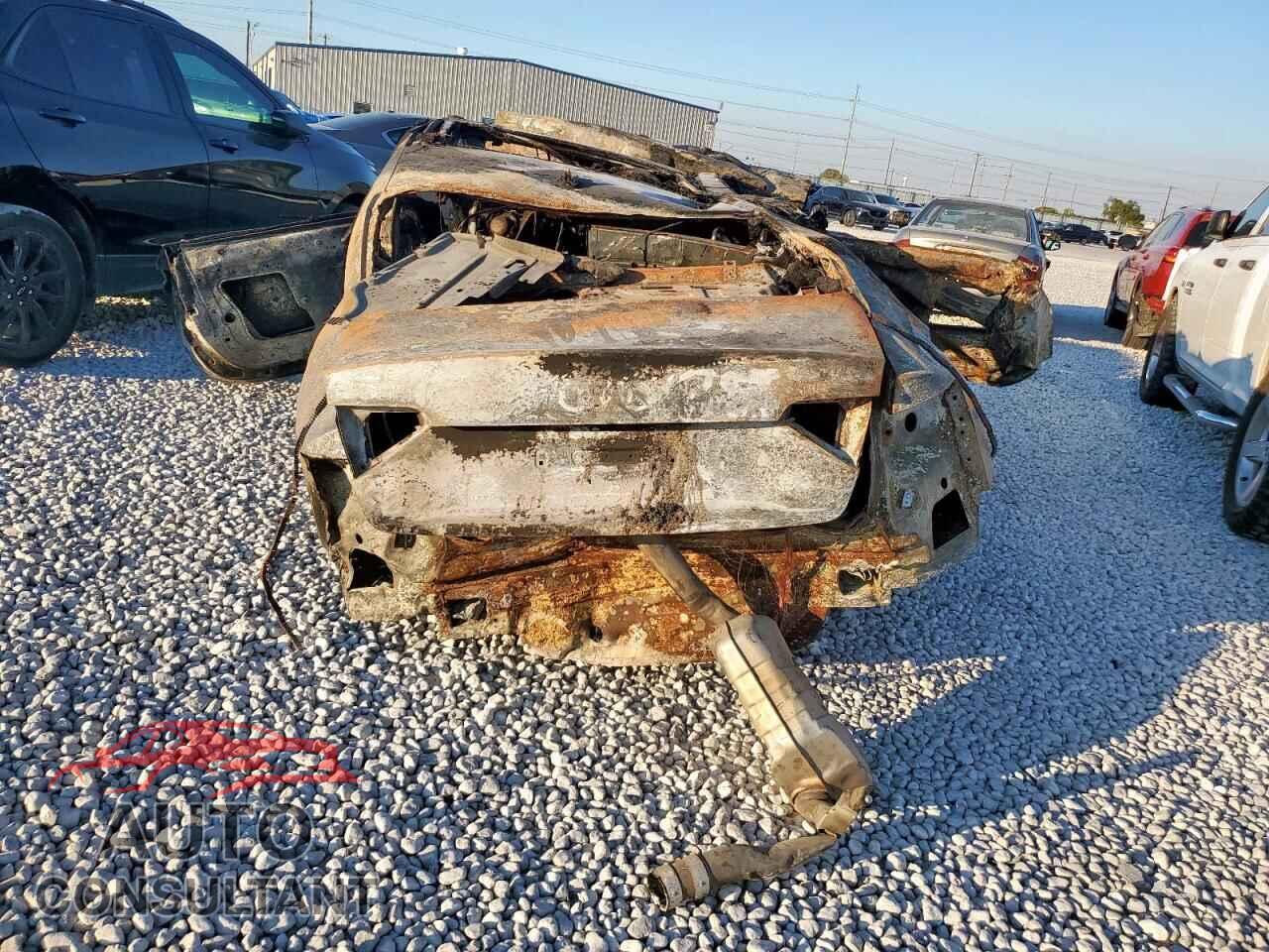 AUDI A5 2011 - WAURFAFR9BA071404