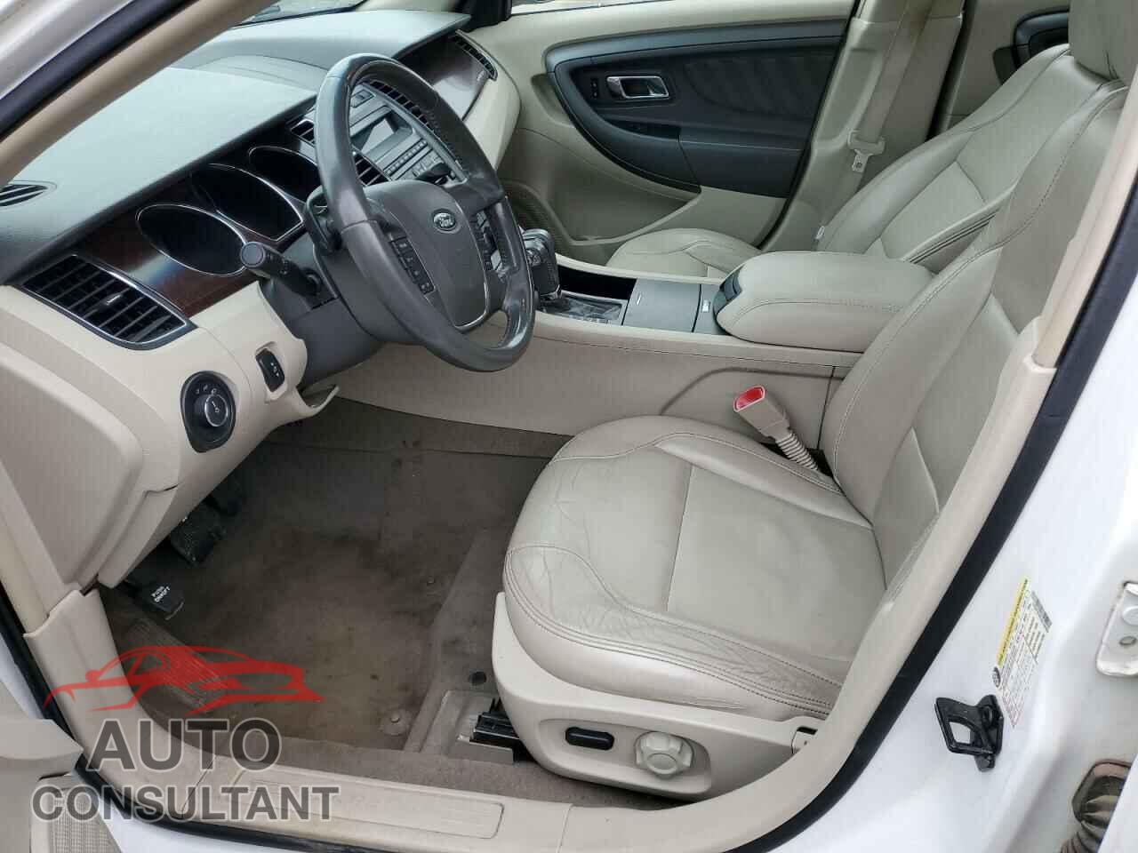 FORD TAURUS 2010 - 1FAHP2EW2AG169992