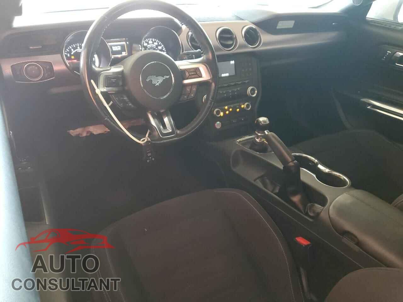 FORD MUSTANG 2017 - 1FA6P8CF8H5320031