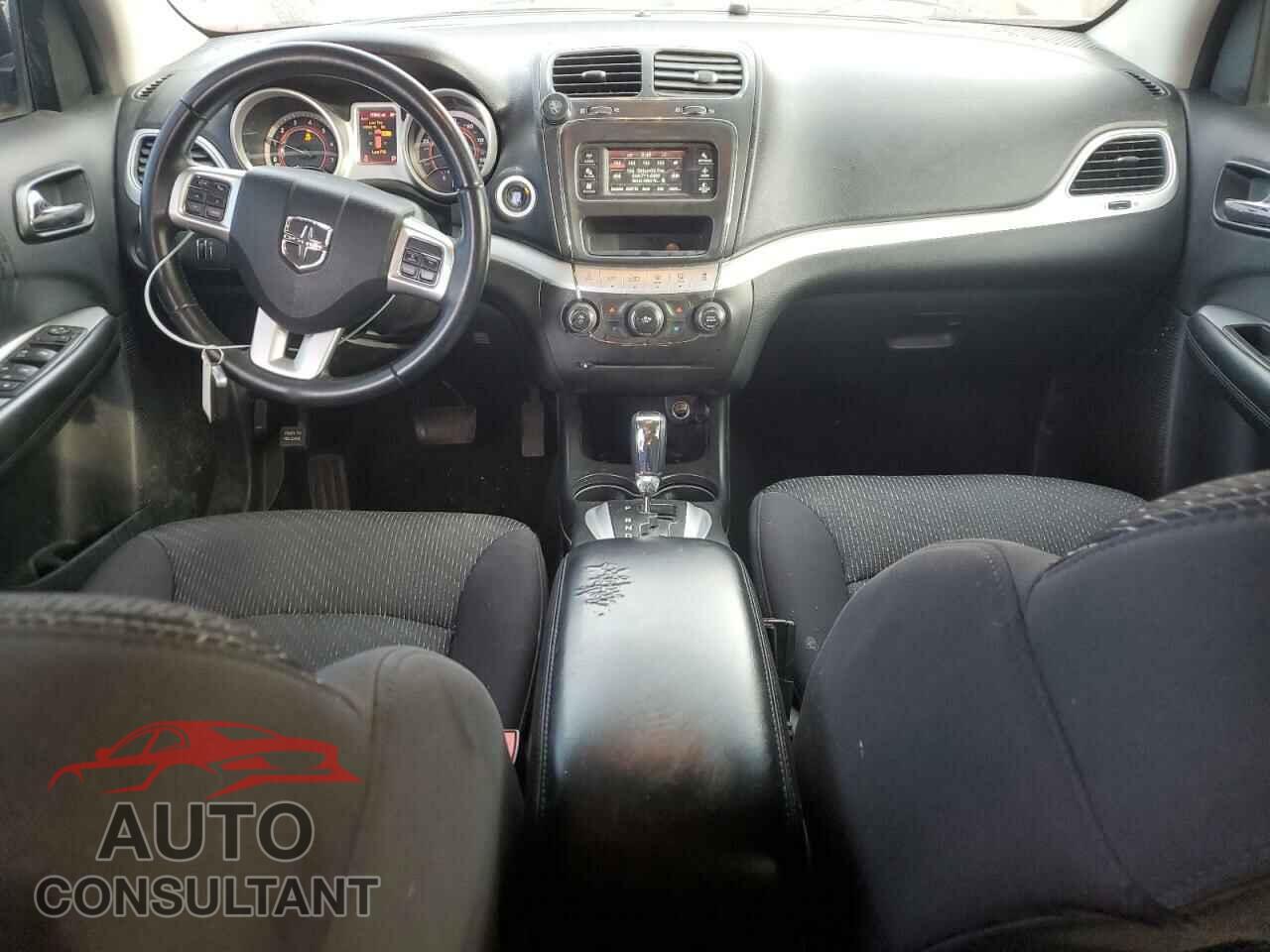 DODGE JOURNEY 2013 - 3C4PDCBB4DT517877