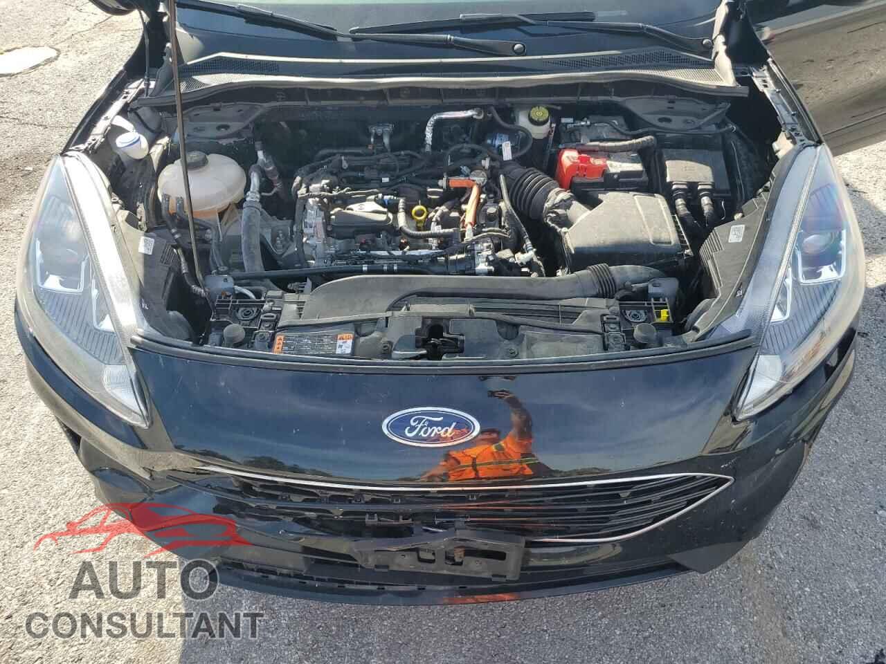 FORD ESCAPE 2022 - 1FMCU9G68NUC00426