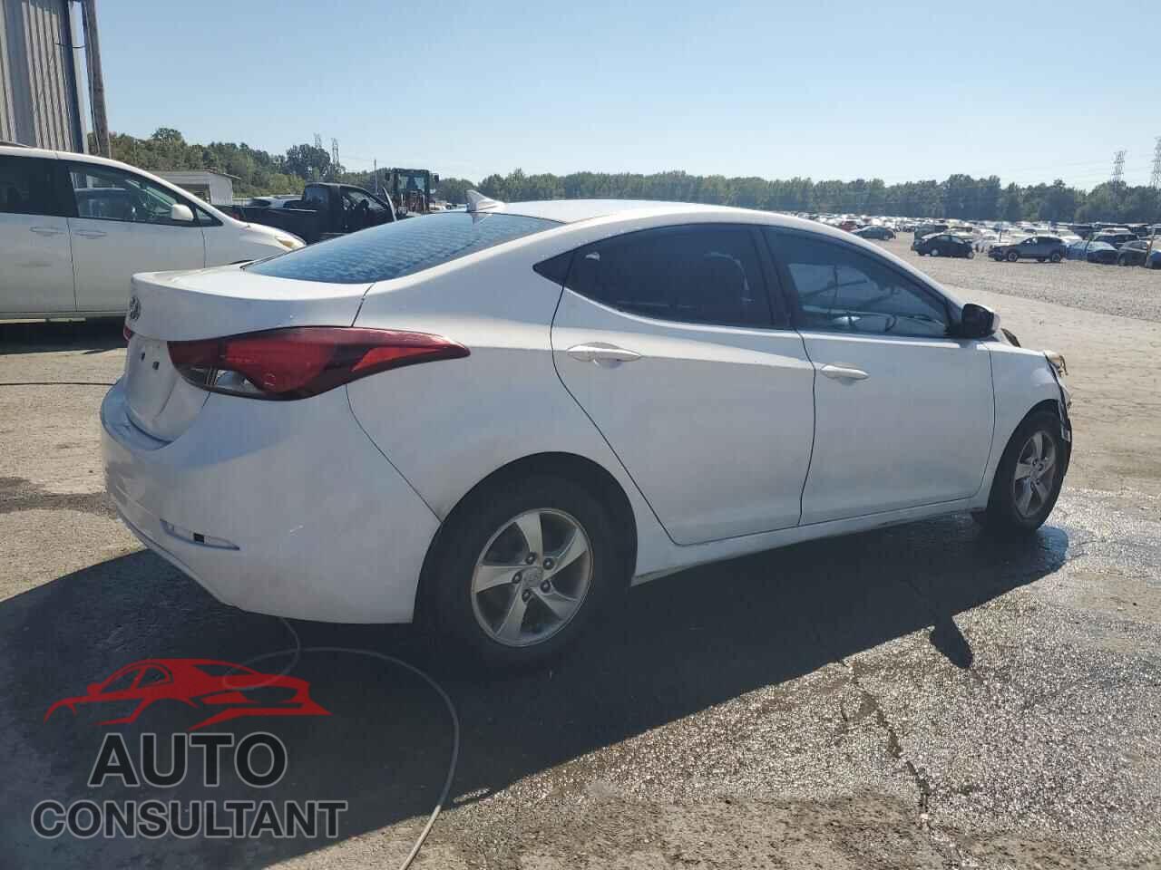 HYUNDAI ELANTRA 2015 - 5NPDH4AE5FH578392