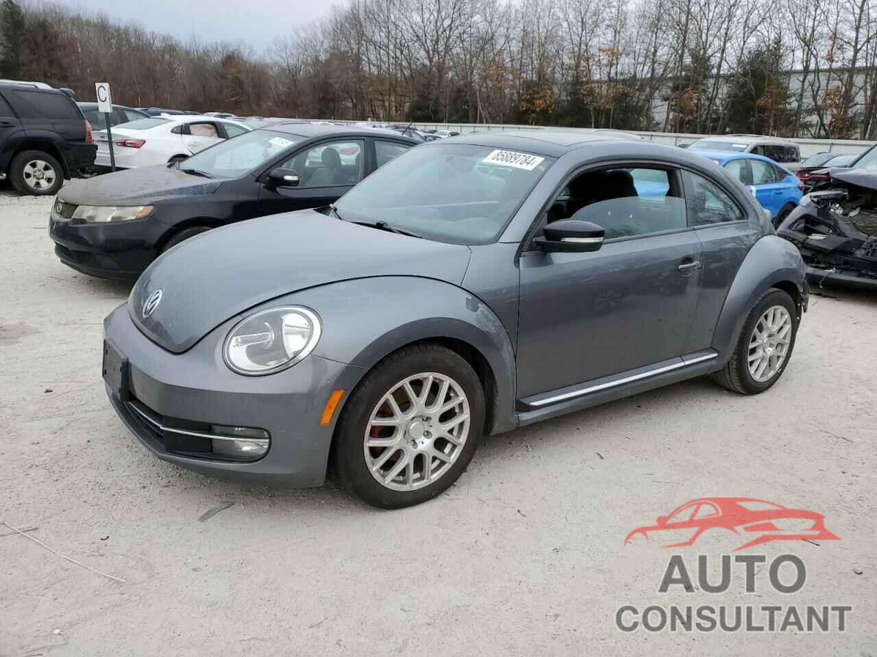 VOLKSWAGEN BEETLE 2013 - 3VWVA7AT4DM615767