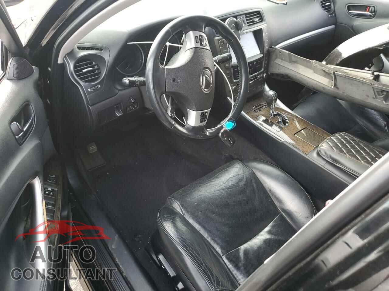 LEXUS IS 2011 - JTHBF5C23B5156183