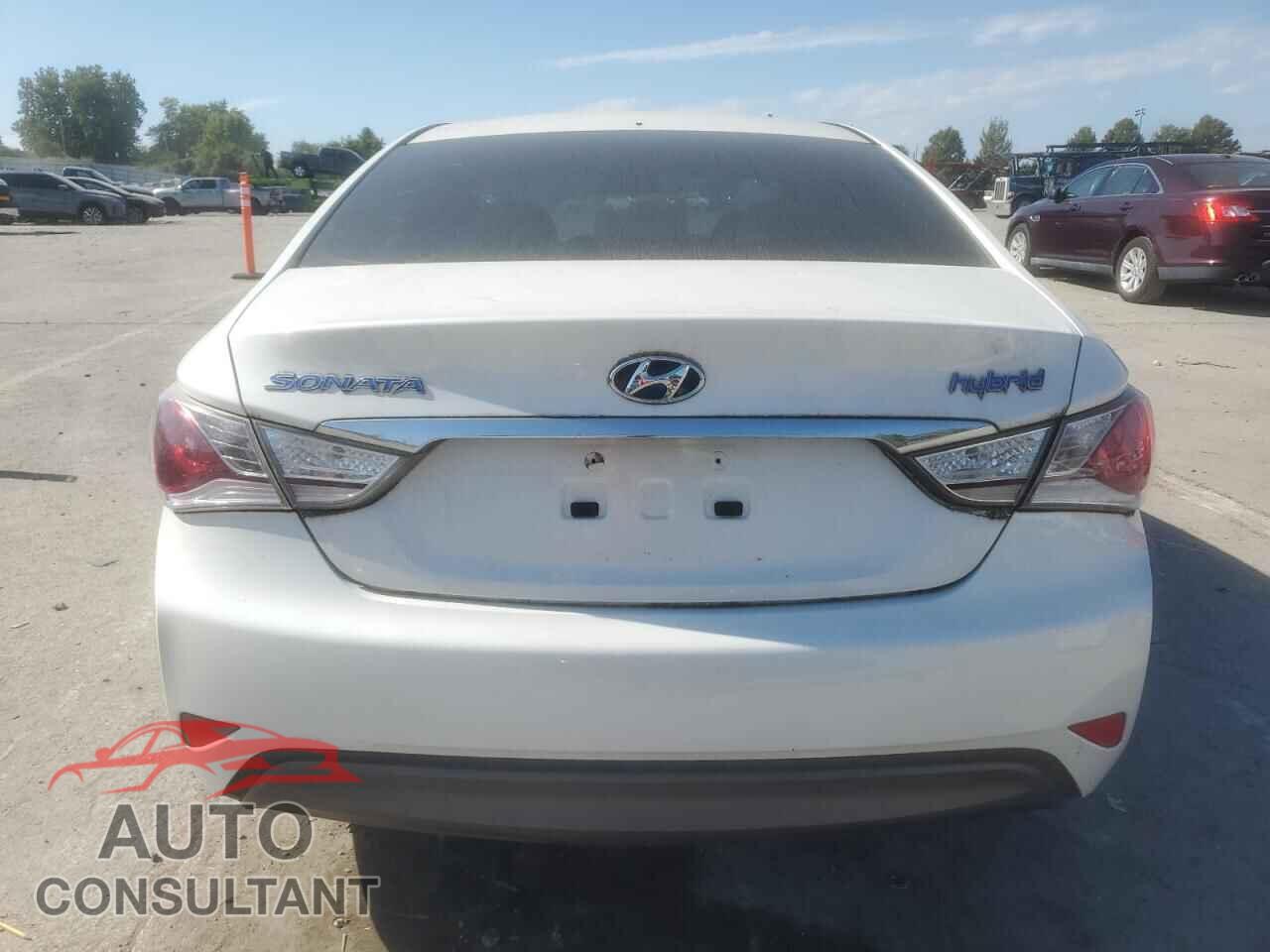 HYUNDAI SONATA 2011 - KMHEC4A49BA017944