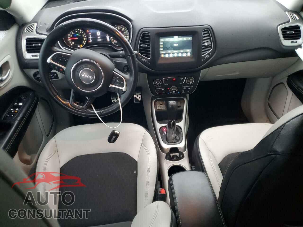 JEEP COMPASS 2018 - 3C4NJCBBXJT186797