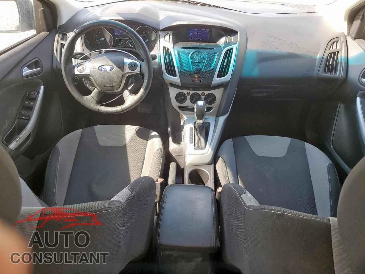 FORD FOCUS 2012 - 1FAHP3K22CL476211