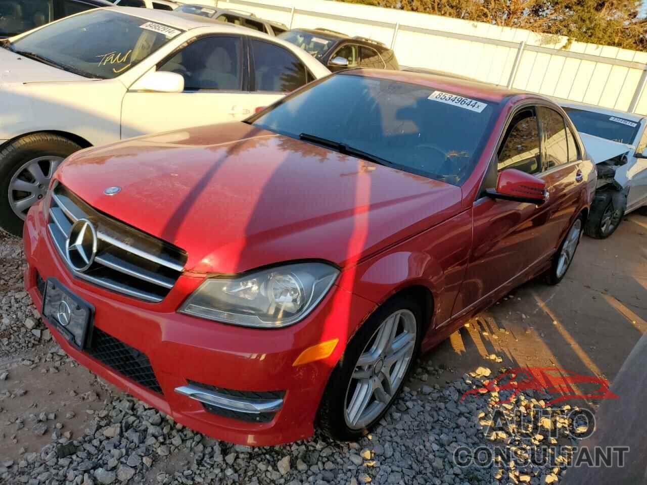 MERCEDES-BENZ C-CLASS 2014 - WDDGF4HB6EG239941