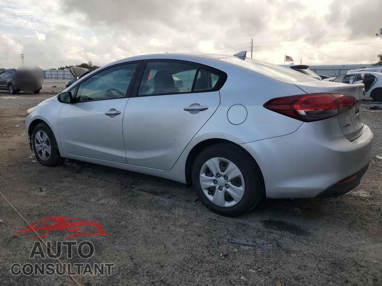 KIA FORTE 2017 - 3KPFK4A73HE117873