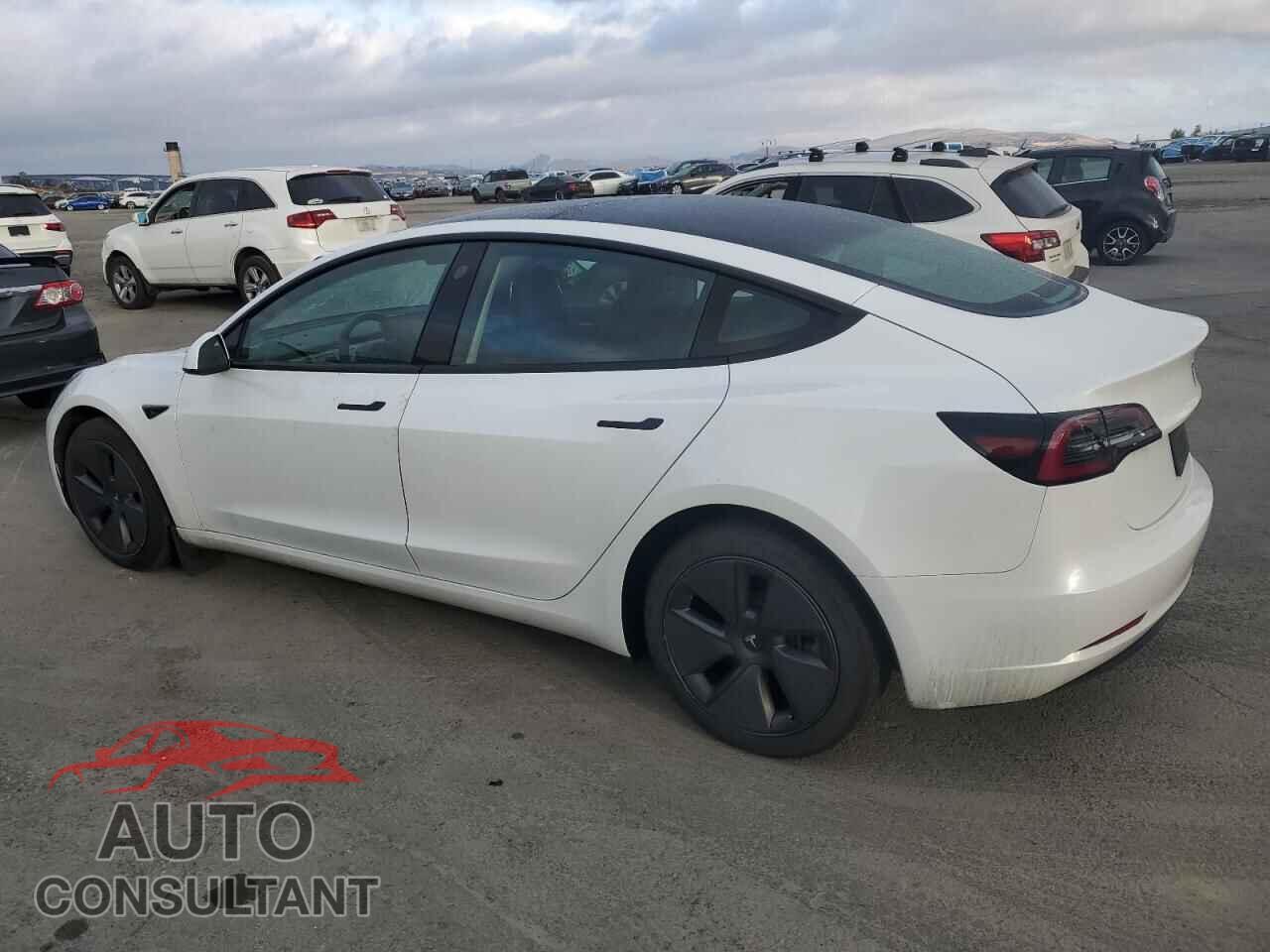 TESLA MODEL 3 2023 - 5YJ3E1EA2PF456843