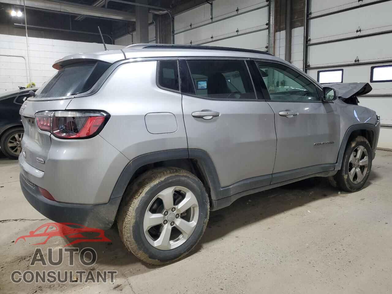 JEEP COMPASS 2018 - 3C4NJDBB3JT139116