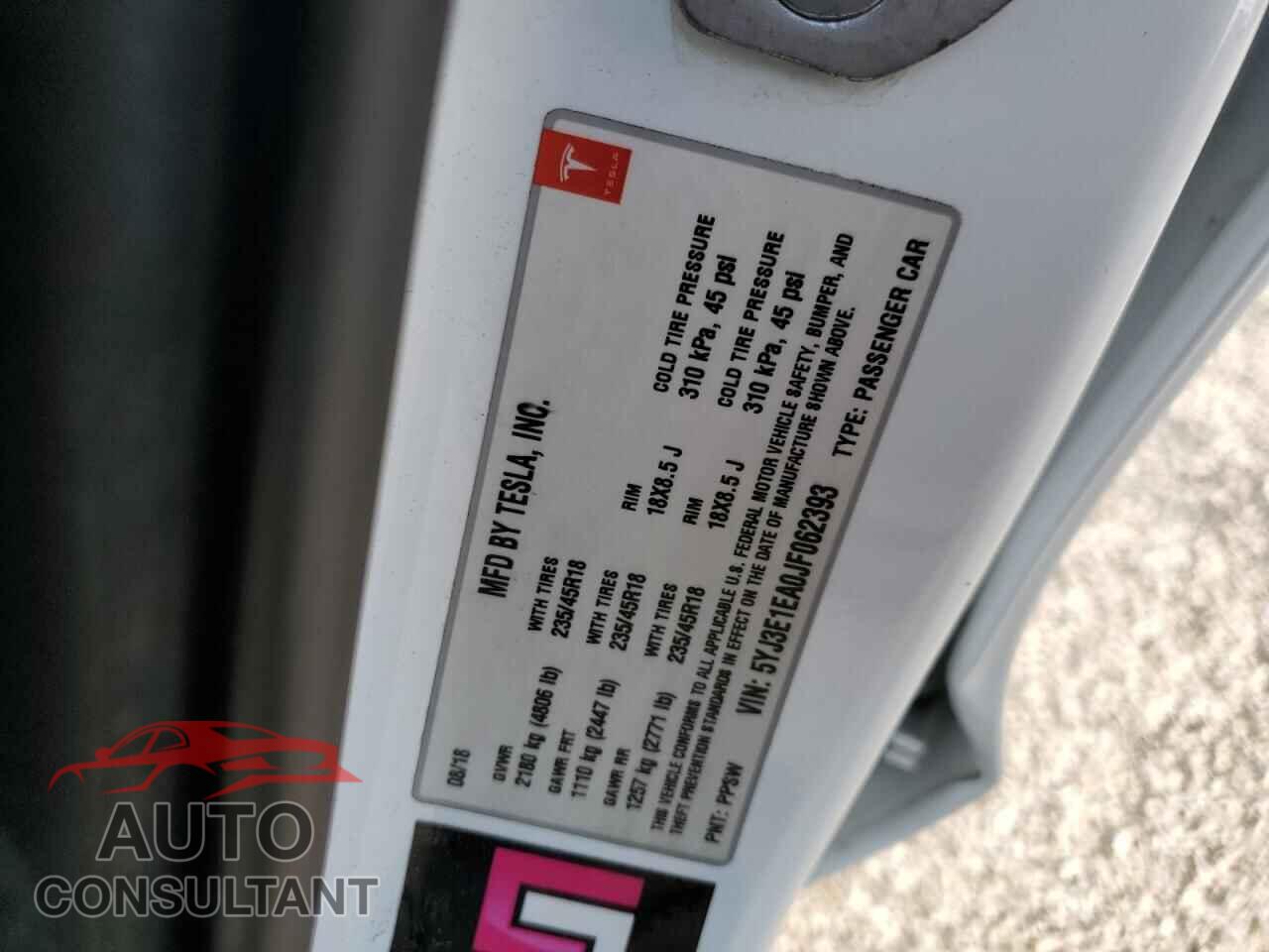 TESLA MODEL 3 2018 - 5YJ3E1EA0JF062393