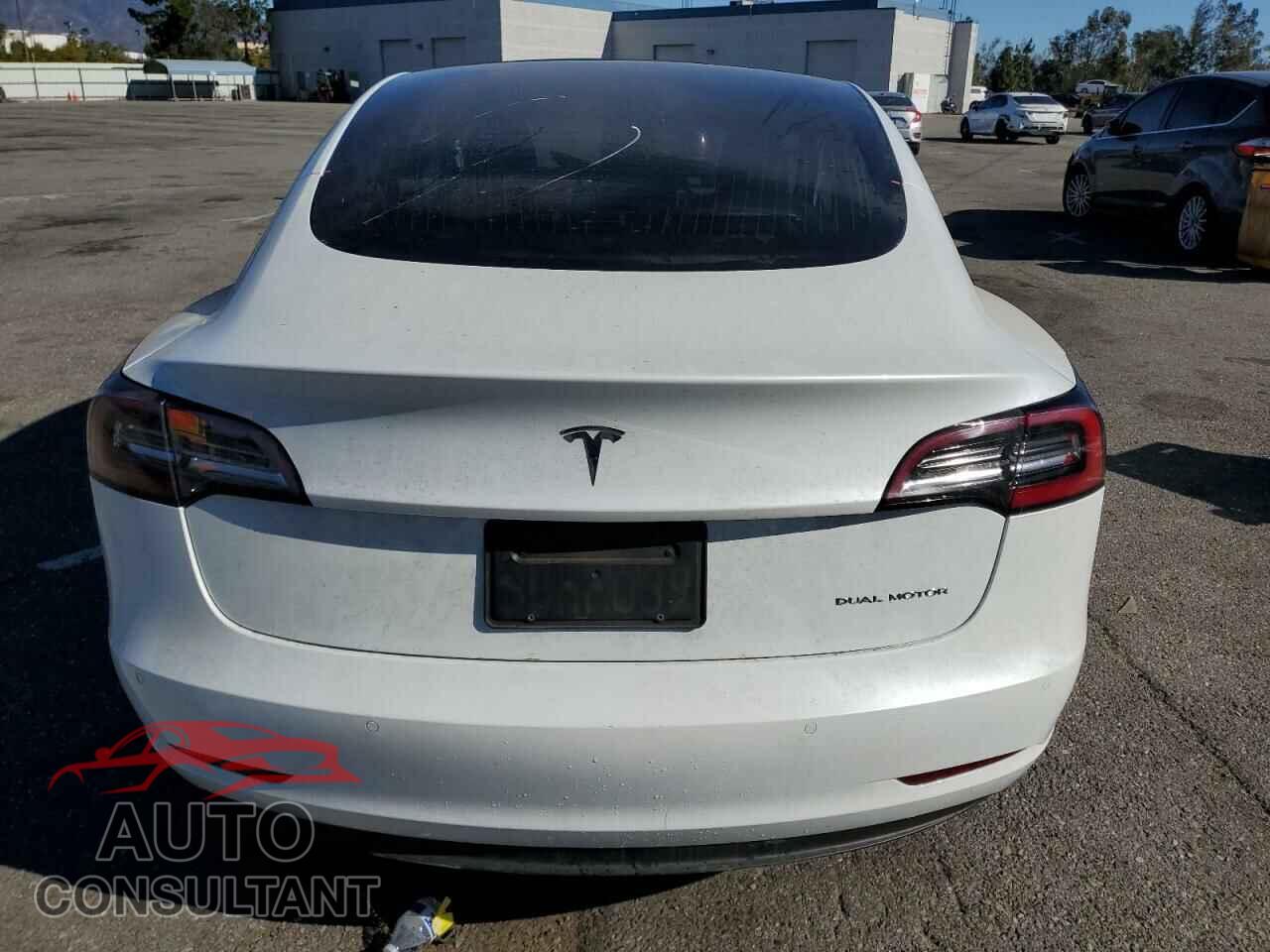 TESLA MODEL 3 2021 - 5YJ3E1EB8MF872884