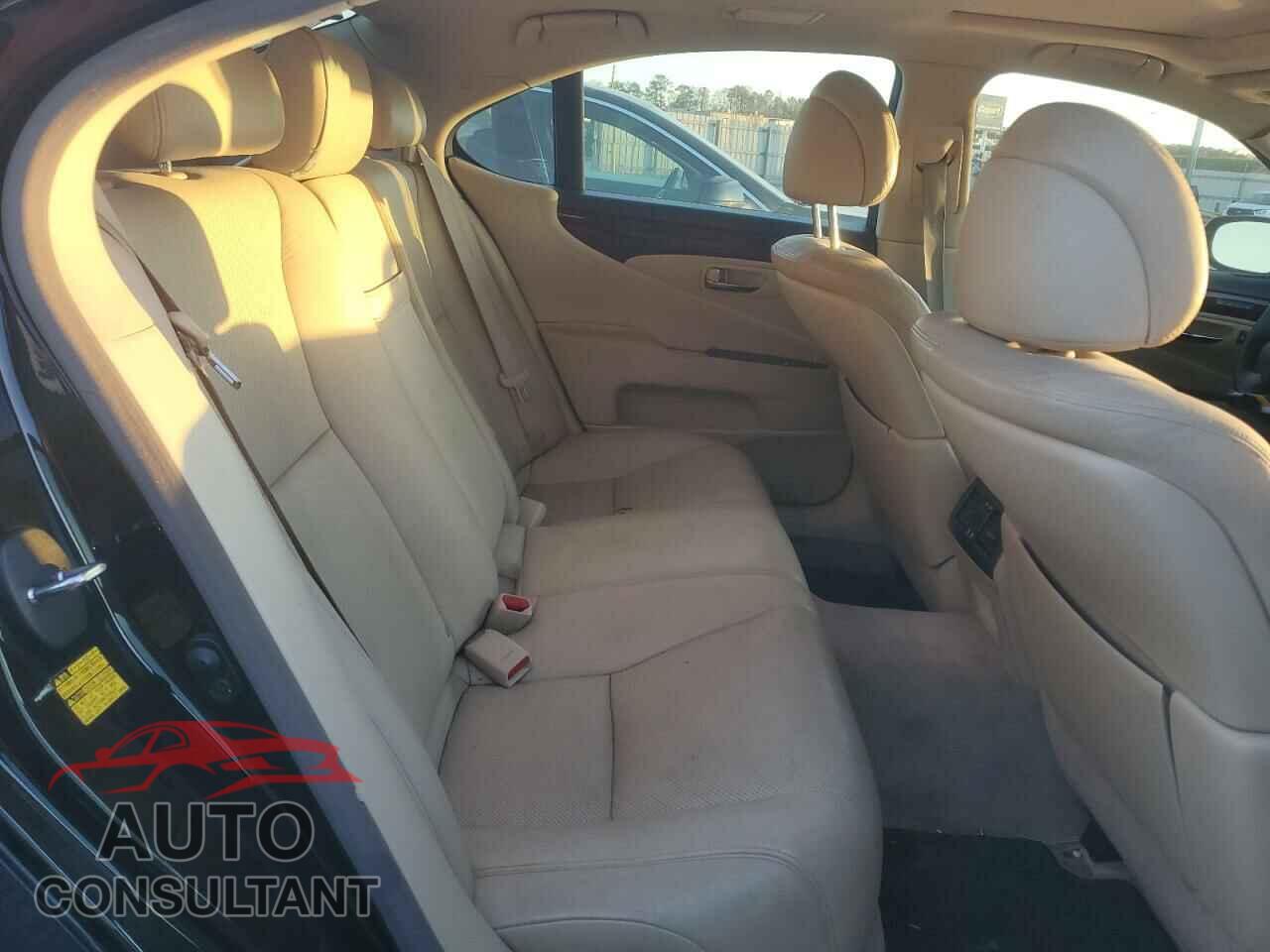 LEXUS LS460 2011 - JTHCL5EF9B5011159
