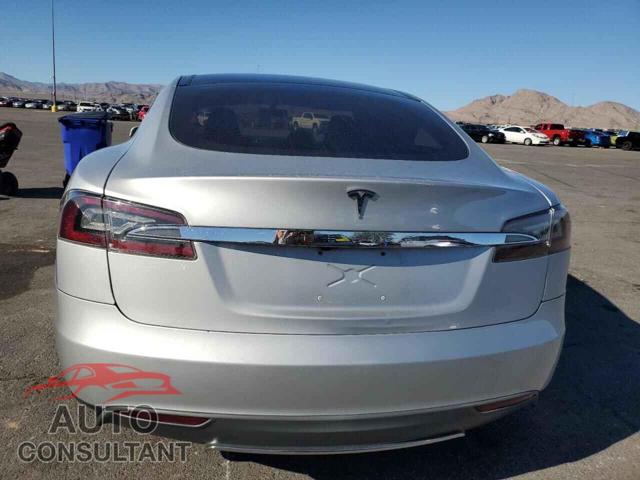 TESLA MODEL S 2013 - 5YJSA1CG2DFP09332