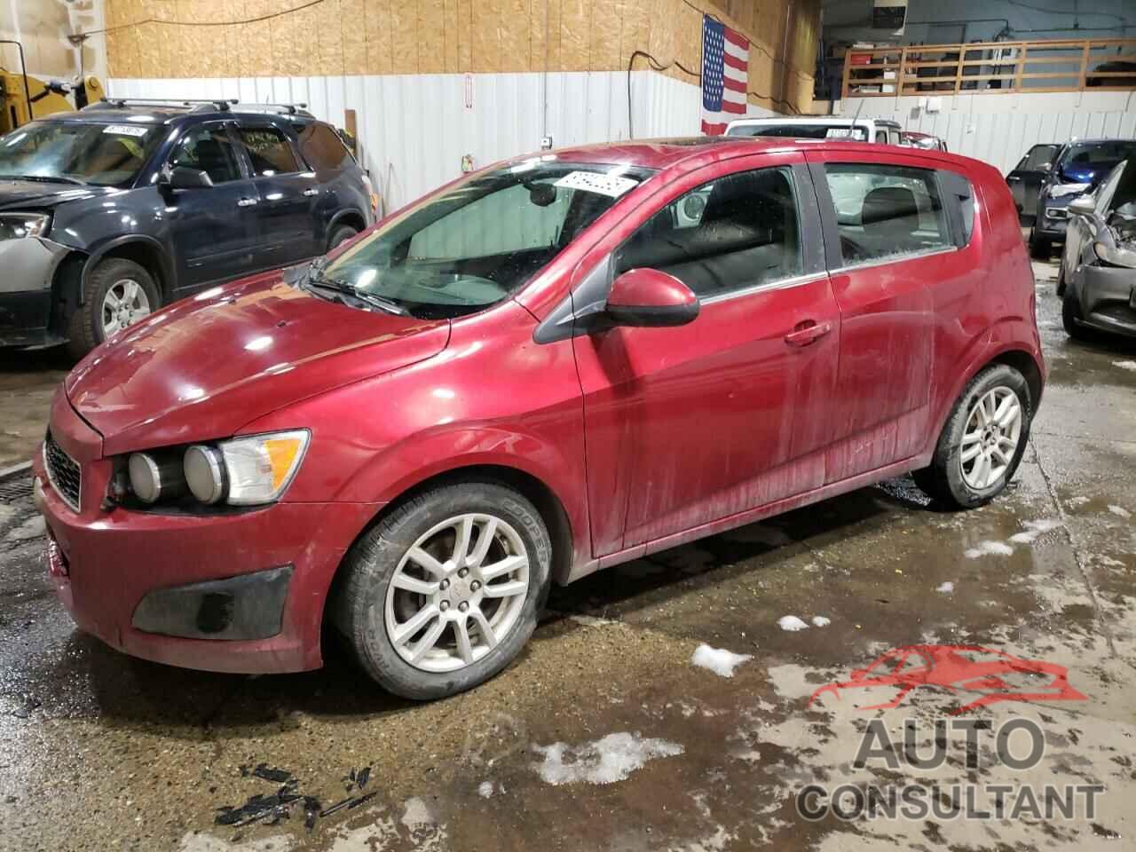 CHEVROLET SONIC 2015 - 1G1JC6SB9F4219322