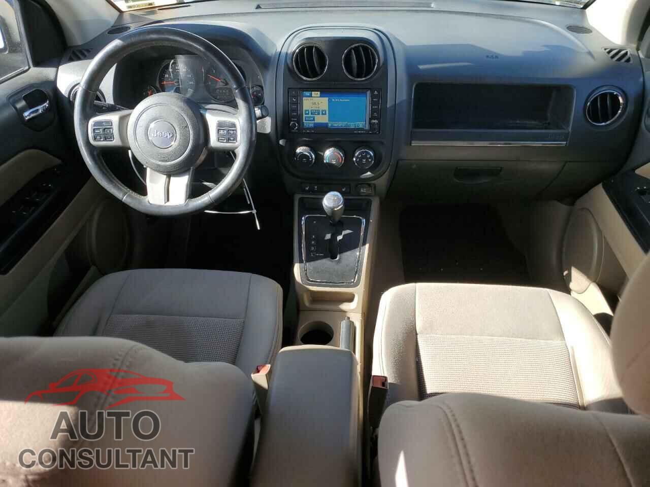 JEEP COMPASS 2011 - 1J4NF1FB2BD158316