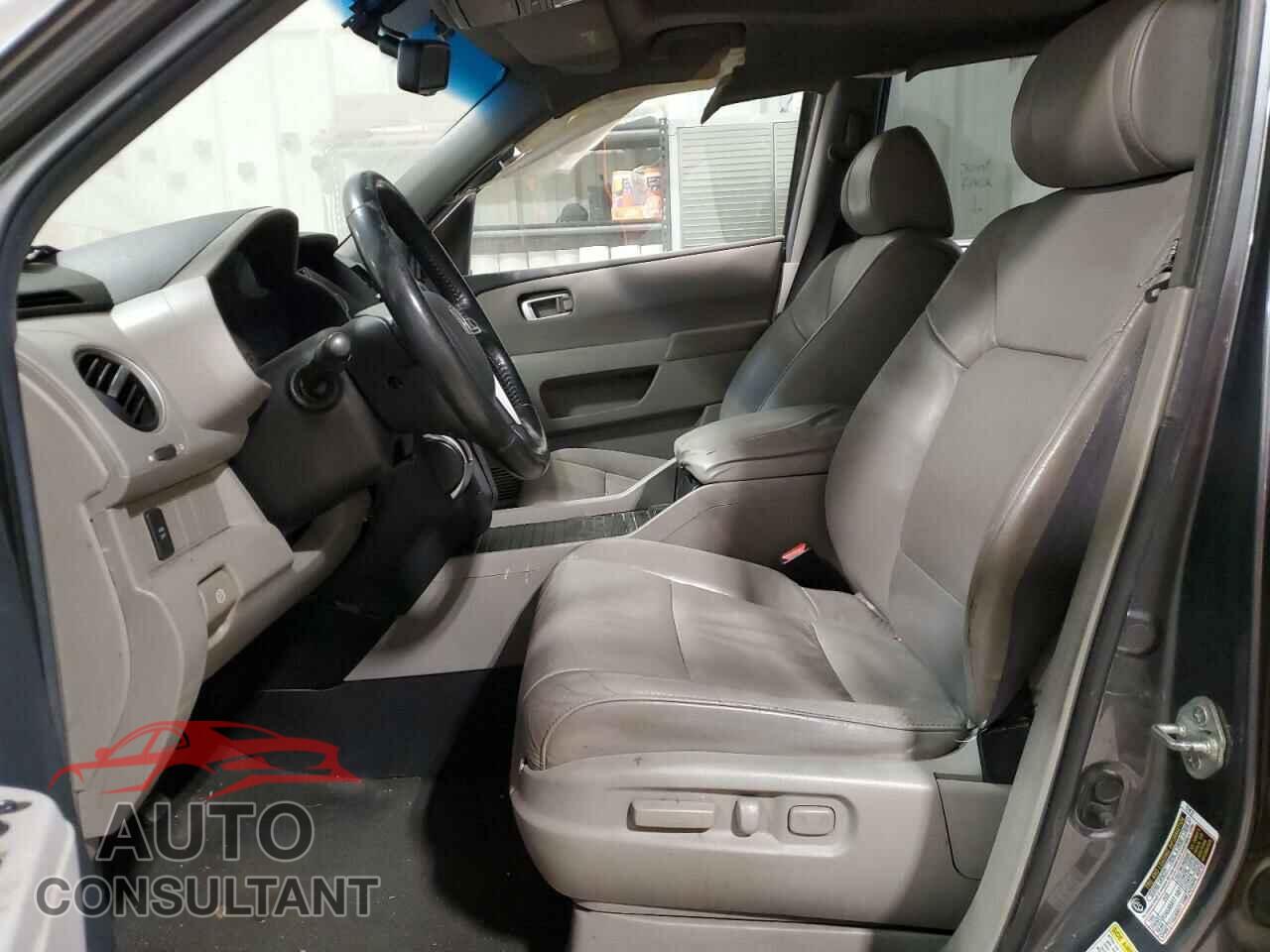 HONDA PILOT 2011 - 5FNYF4H66BB094441