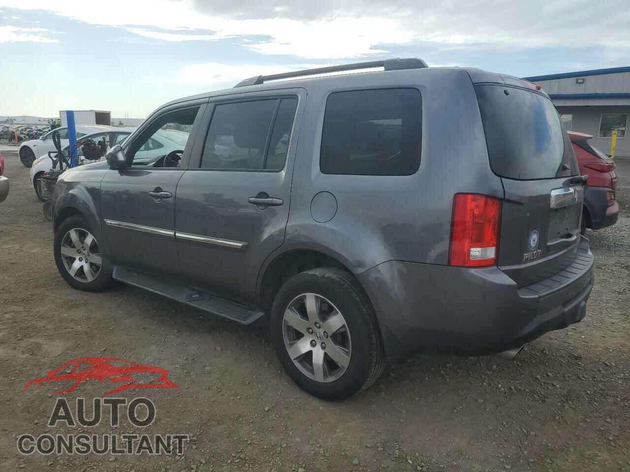 HONDA PILOT 2015 - 5FNYF3H99FB020019