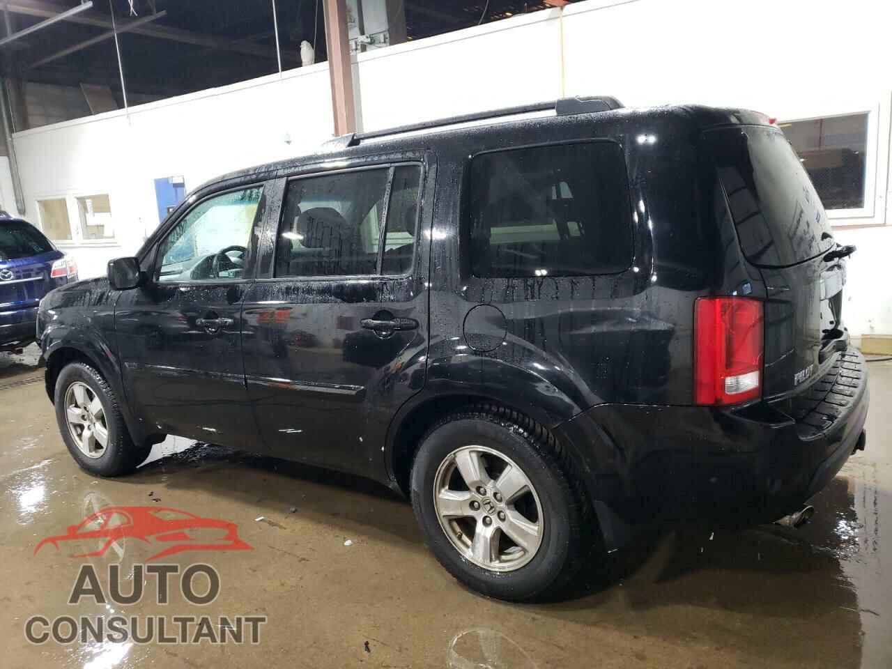 HONDA PILOT 2011 - 5FNYF4H78BB101611