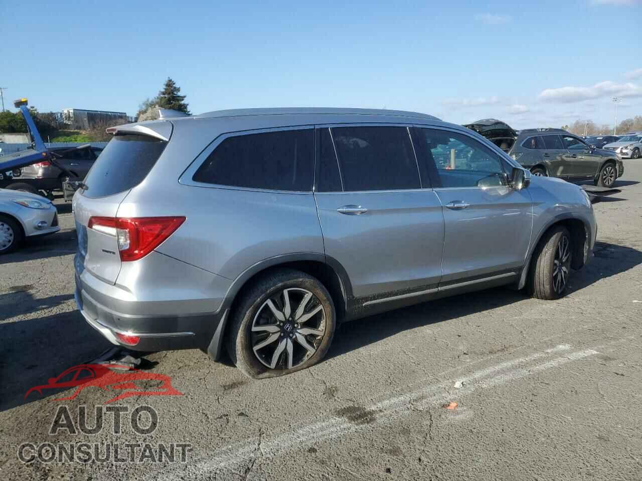 HONDA PILOT 2019 - 5FNYF5H68KB044386