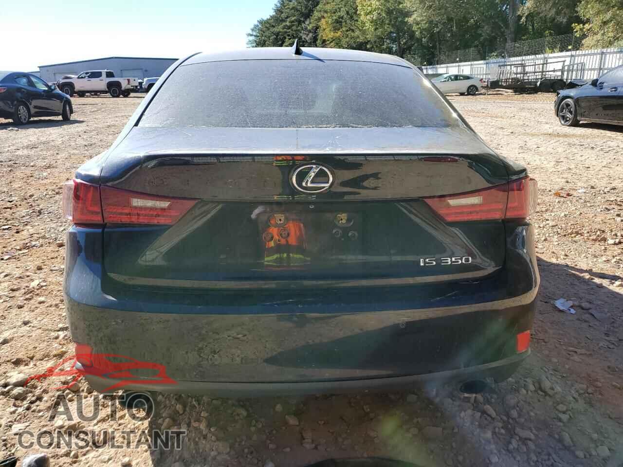 LEXUS IS 2014 - JTHBE1D28E5002230