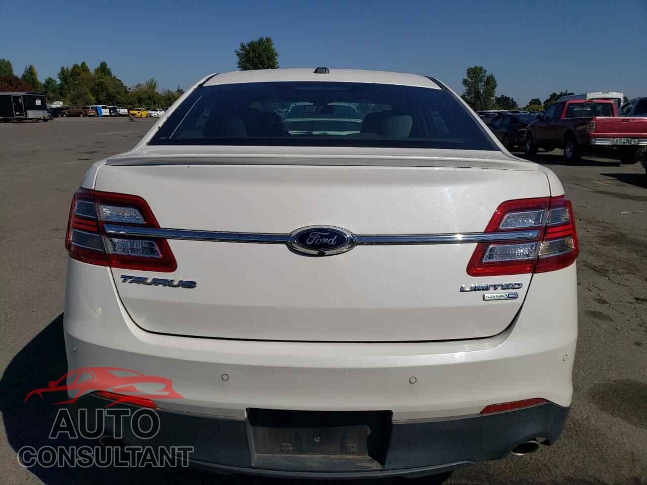 FORD TAURUS 2017 - 1FAHP2J89HG120404
