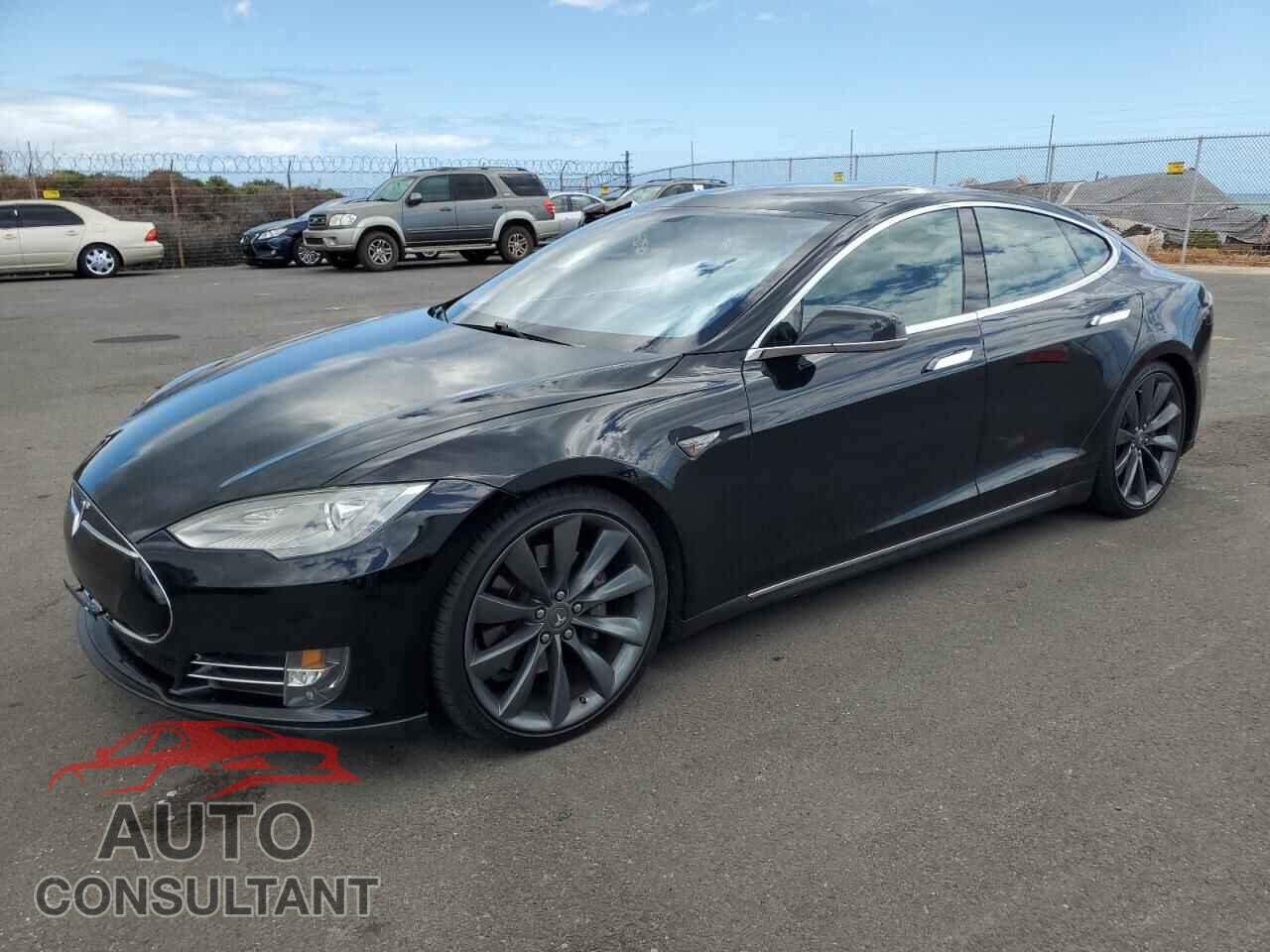 TESLA MODEL S 2012 - 5YJSA1CPXCFP01879